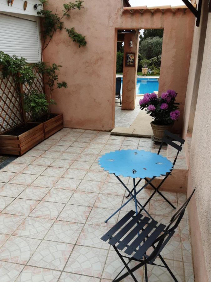 L'Eolyre Bed & Breakfast La Motte-d'Aigues Bagian luar foto