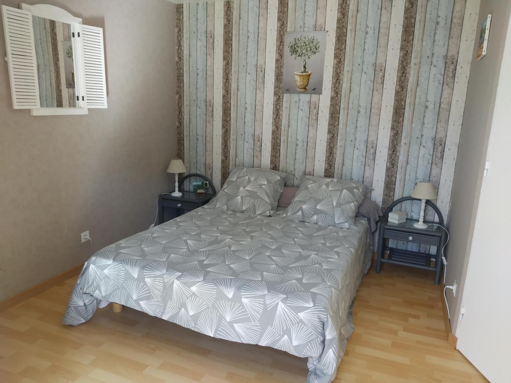 L'Eolyre Bed & Breakfast La Motte-d'Aigues Bagian luar foto