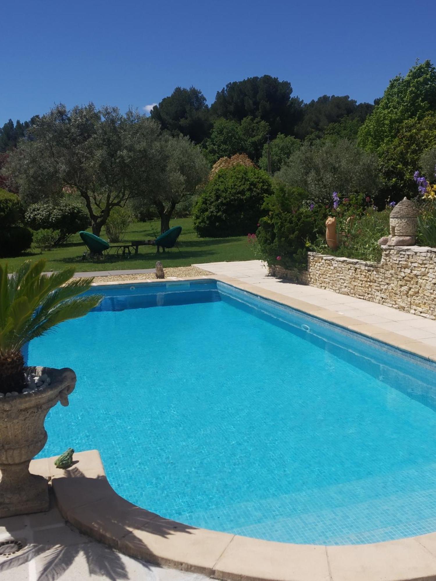 L'Eolyre Bed & Breakfast La Motte-d'Aigues Bagian luar foto